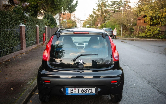 Peugeot 107 cena 8900 przebieg: 177000, rok produkcji 2009 z Szczecin małe 436